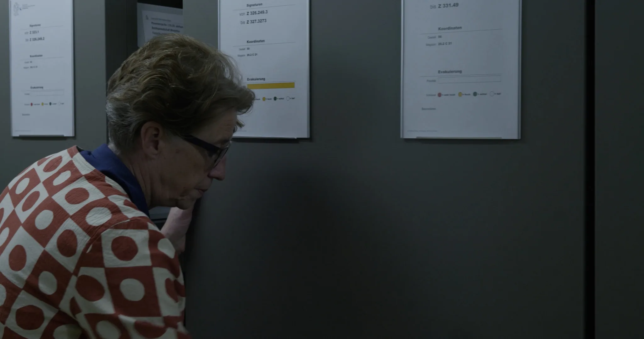 Still SPURENSUCHE Verena Rollschrank